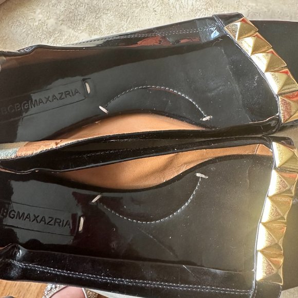 BCBG Black Open Toe Rock Stud Flats - Picture 5 of 8